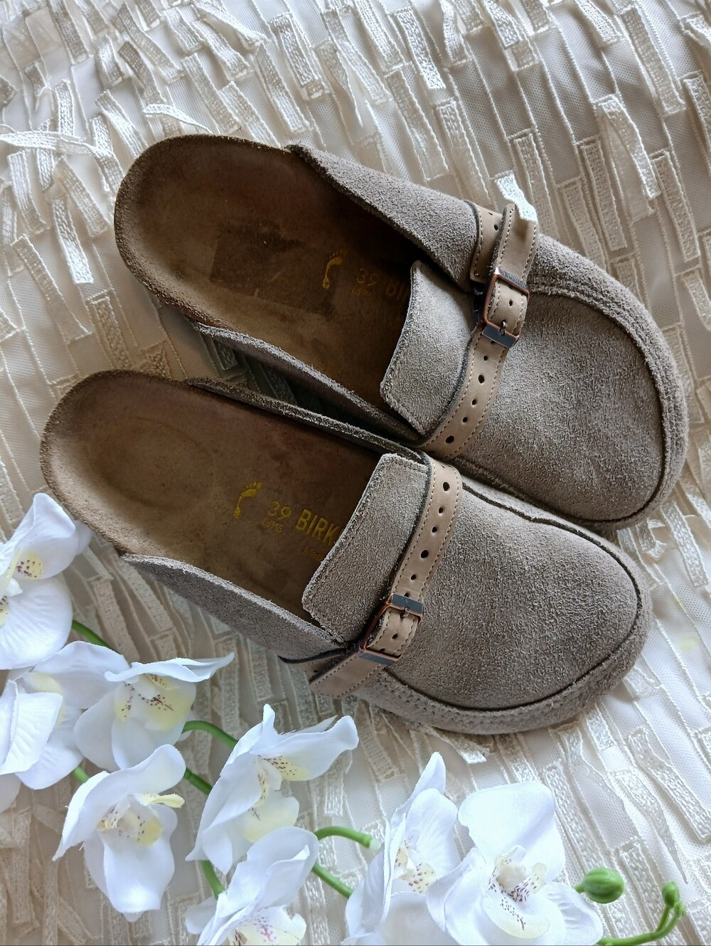 Birkenstock Eaton Taupe Suede Clog